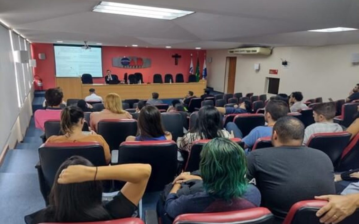 Módulo “Intervenção do Estado na Economia e Regulação Estatal, Serviços Públicos e Terceiro Setor” Iniciado pelo Centro de Estudos Jurídicos como Aula Magna do Prof. Dr. EUR. André Saddy.